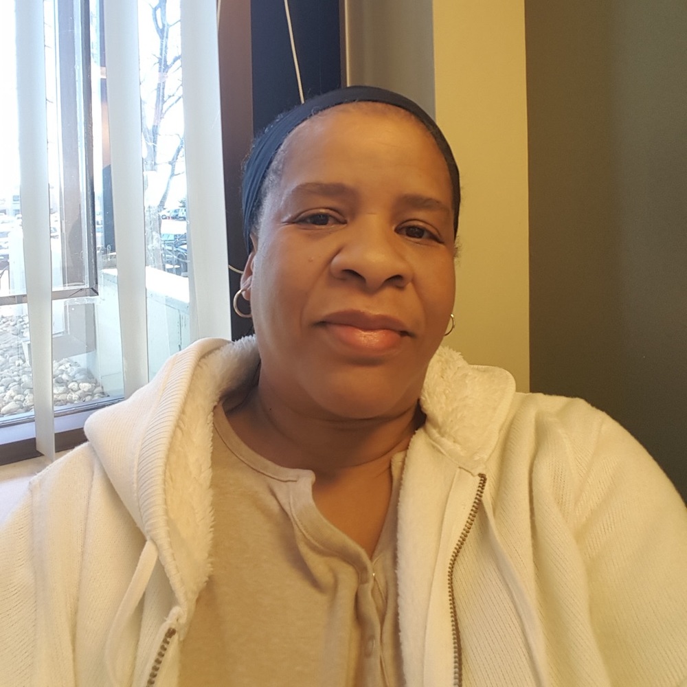 Meet your Posher, Gloria